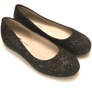 SAS Black Leather Ballet Flats - Scenic Lace Pattern Comfort Slip-on Size 7 wide